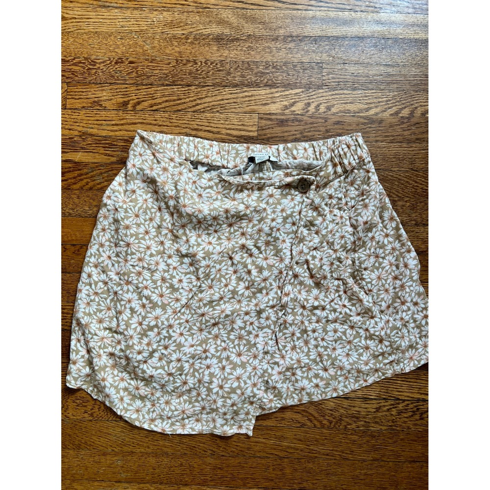 American Eagle Tan Floral Daisy Wrap Skort Small Women Neutral Boho Casual